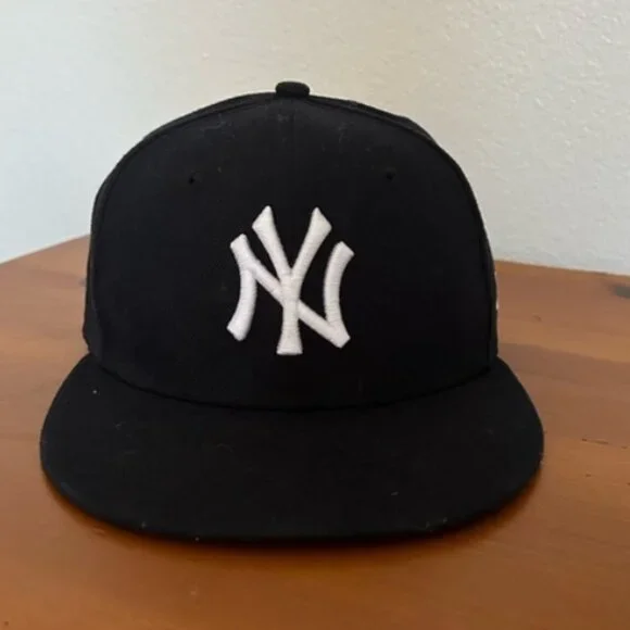 New Era New York Yankees 59FIFTY Fitted Hat Cap - Picture 4 of 4